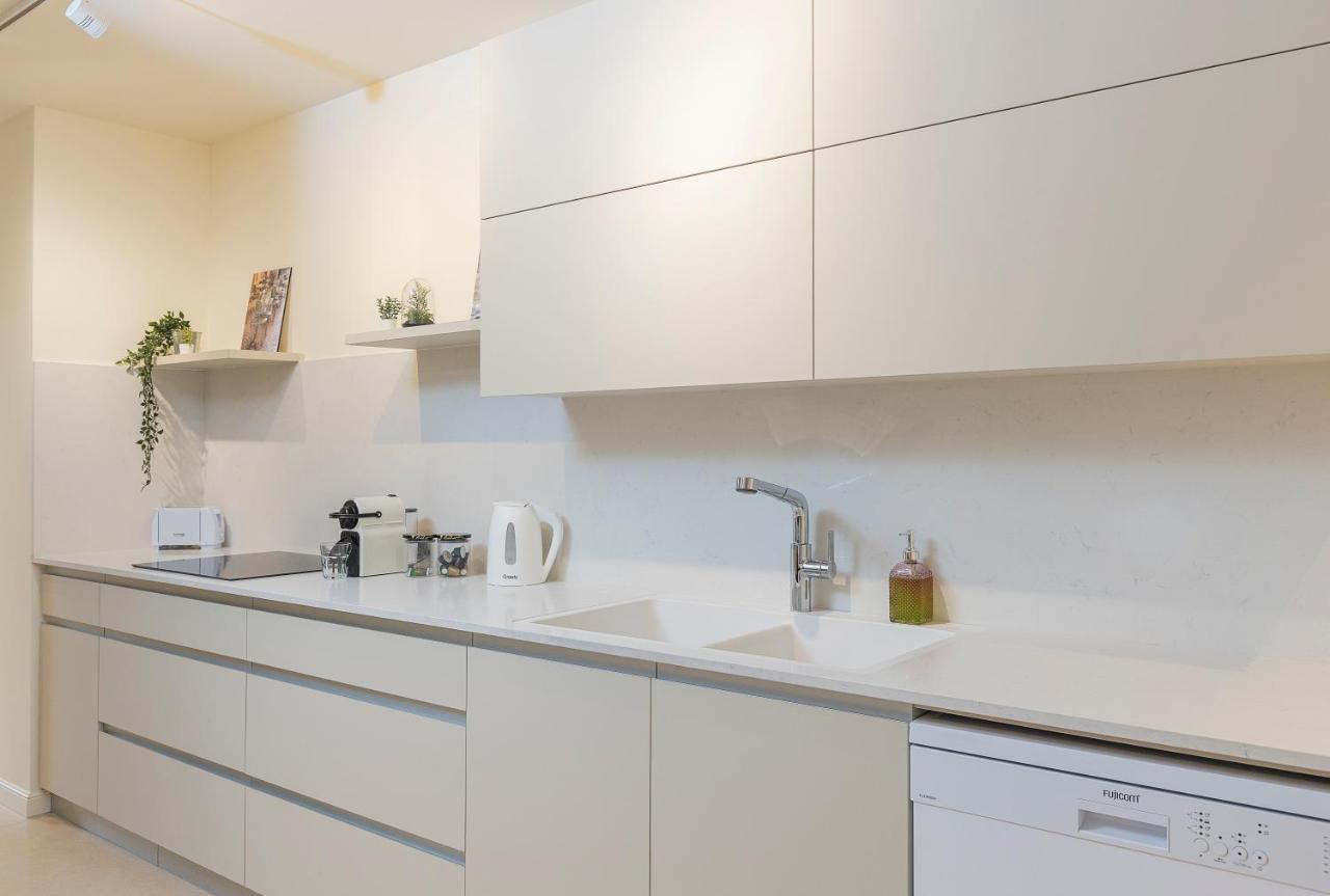 The Pearl Of Nachlaot Apartments Йерусалим Стая снимка